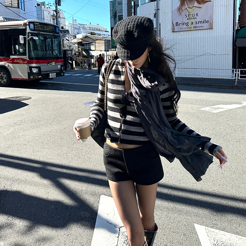 0122stepll长腿搭档黑色低腰短裤女春修身显瘦性感辣妹直筒休闲裤