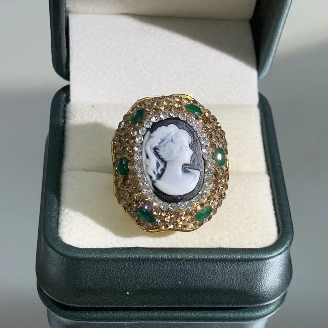 铜合金合成锆石戒指 TTSD 个性女王头雕刻时尚戒指 7416