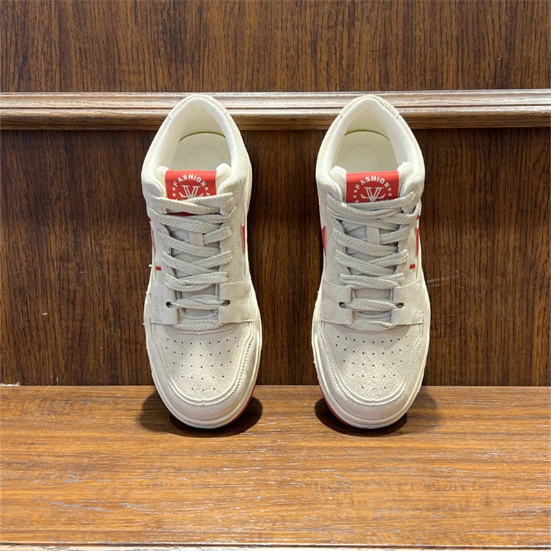 男鞋2024秋冬季新款高帮拼色板鞋加绒保暖百搭加绒男士运动休闲鞋