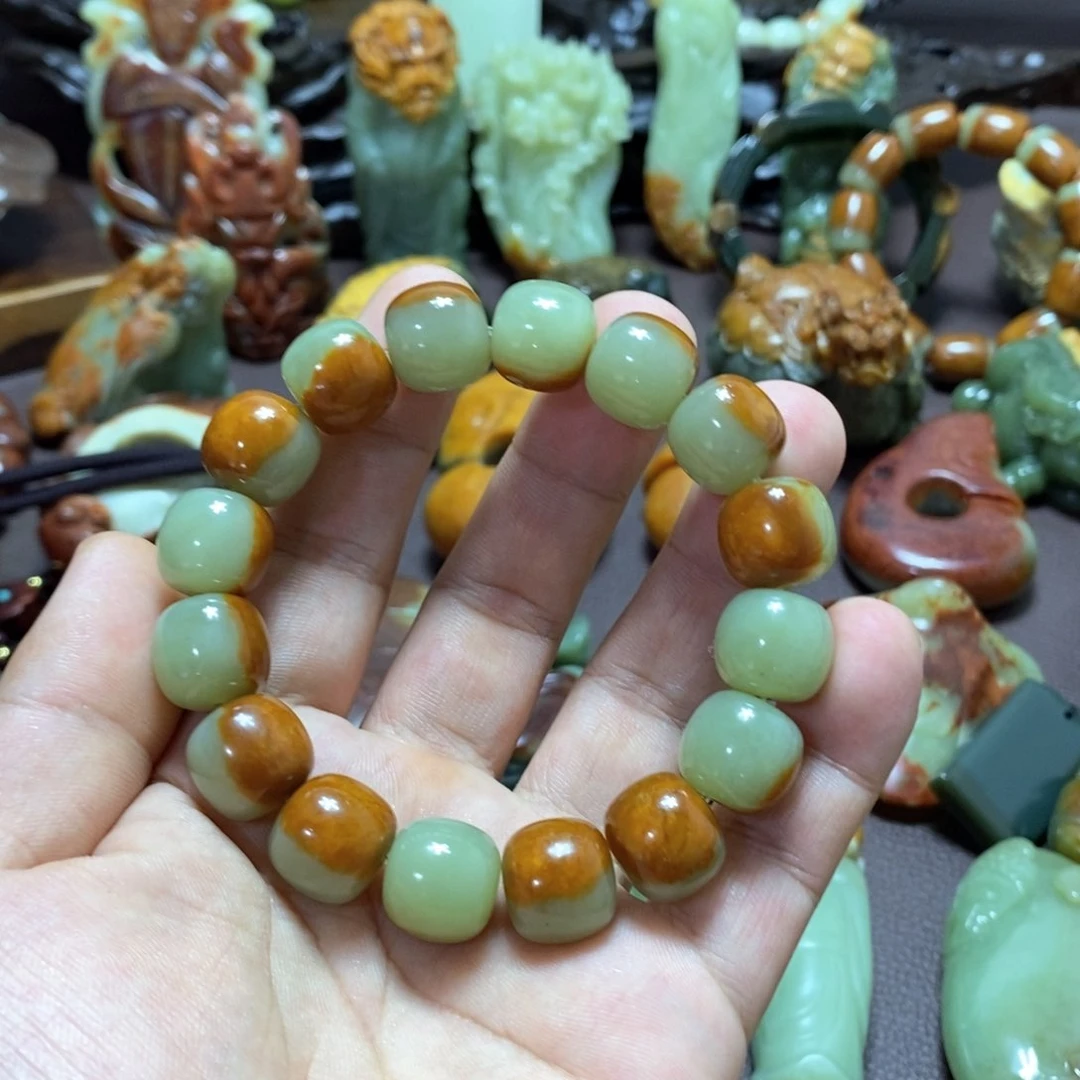 岫岩河磨玉（透闪石质玉）手串未镶嵌莲**者