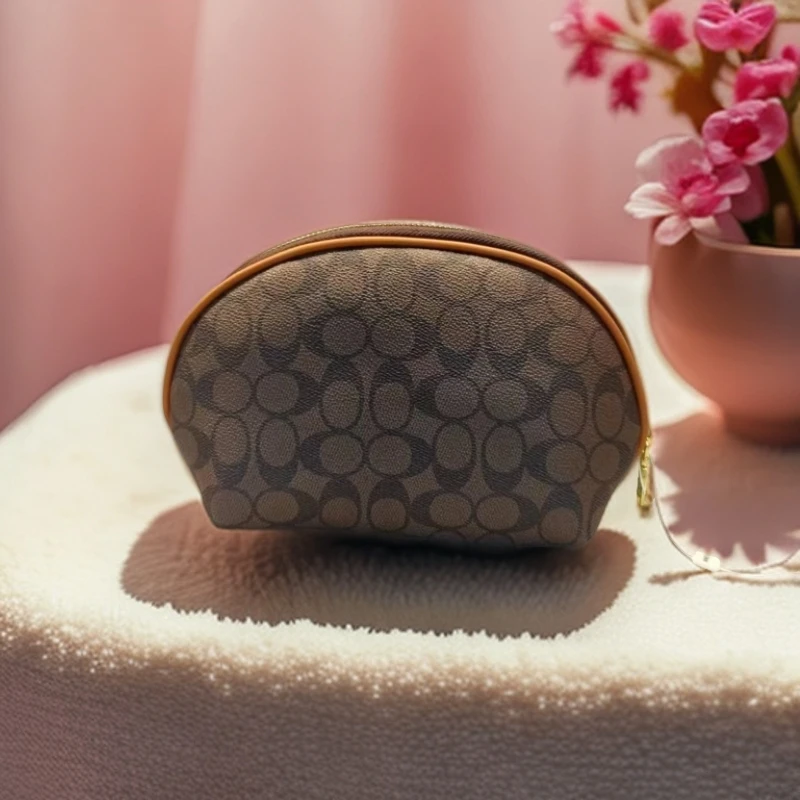 印花时尚简约经典女士手拿包黑色气质化妆包HZB003