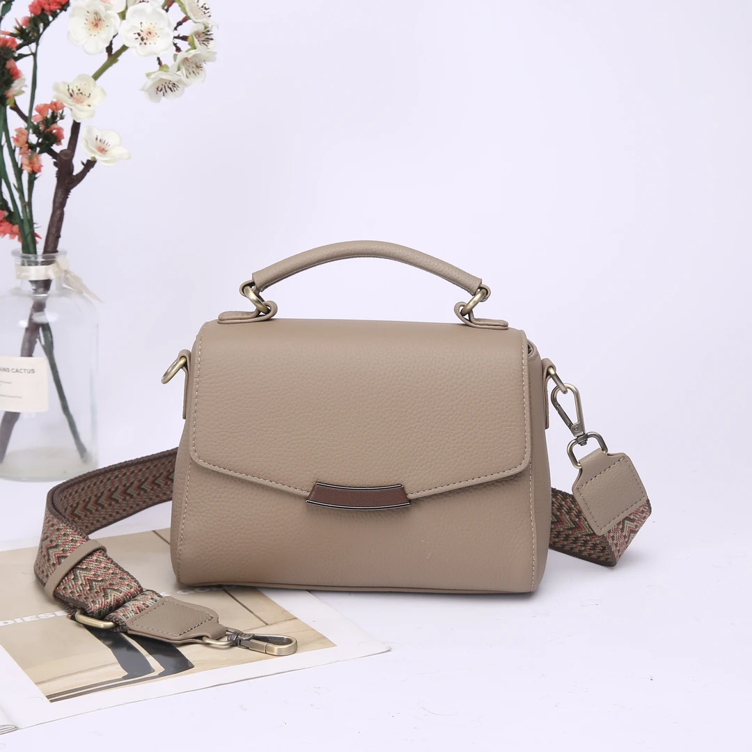 6616/新款挎包单肩手提包时尚气质休闲百搭女士真皮简约小包包