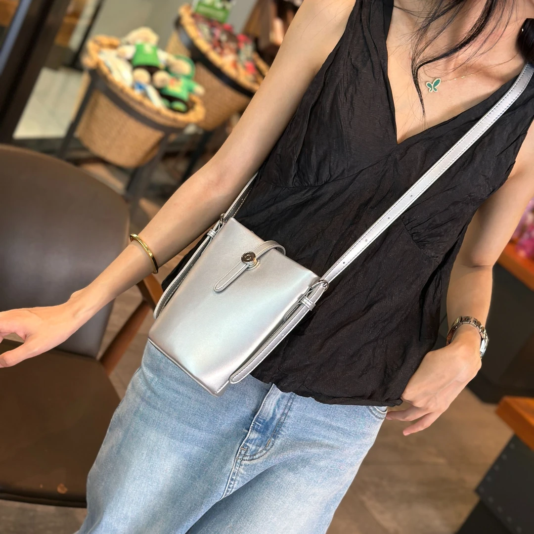 89011/夏季新款斜挎包单肩包时尚气质轻奢百搭真皮简约小众小包包