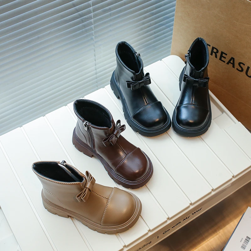 女童英伦风靴子二棉短靴2023秋冬季新款儿童马丁靴女宝宝加绒皮靴