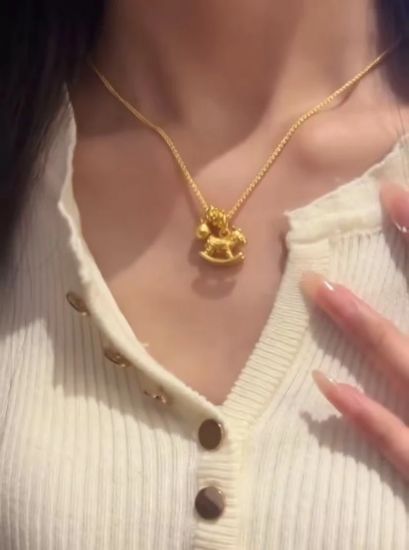 合金项链 [旋转木马项链]轻奢高定摇摇马铃铛项链小木马新年礼物