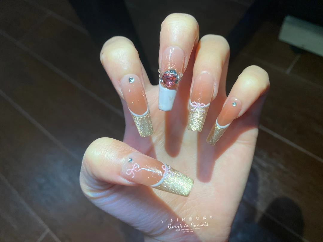 【丘比特之心】金色爆闪细边法式粉色爱心钻纯手工穿戴甲