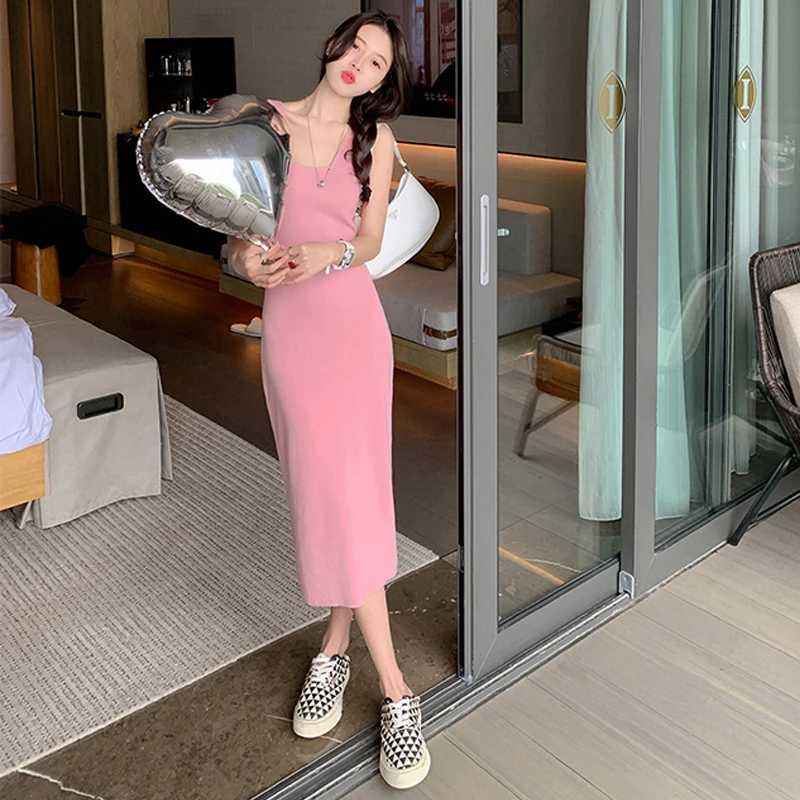 辣妹纯欲针织吊带粉色包臀连衣裙时尚气质女神范收腰内搭背带长裙