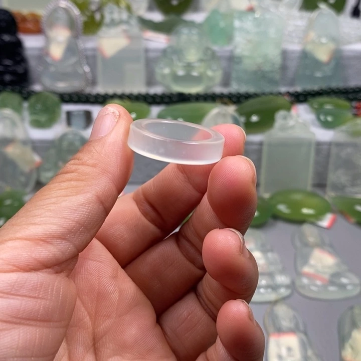 蛇纹石玉戒指未镶嵌同*
