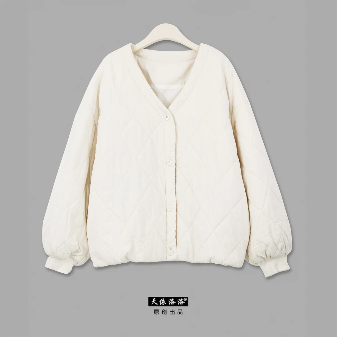 【天依洛洛】8178 菱形格花苞V领保暖纯色时尚松紧下摆外套棉衣