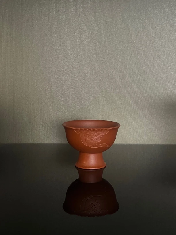 宜兴紫砂高脚杯手工朱泥祥云茶杯复古主人杯