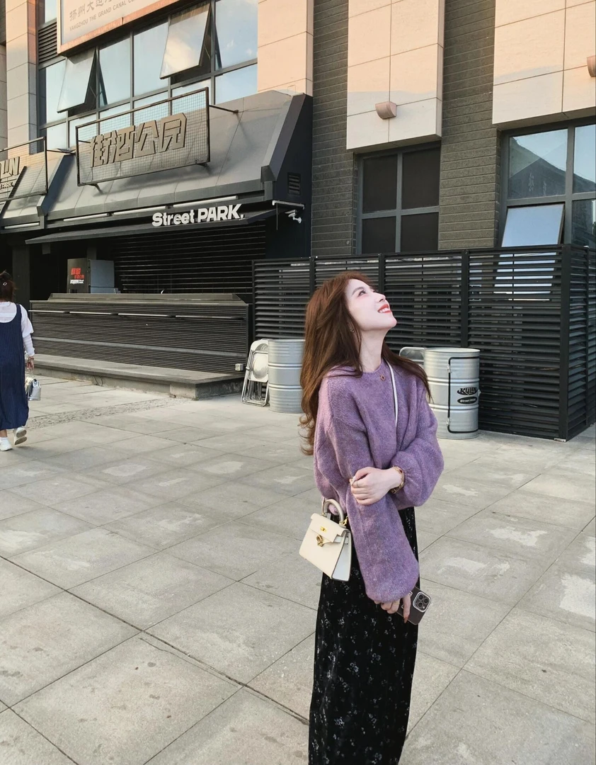 2024秋冬新款简约针织上衣套装搭配中长亮闪闪半身裙一整套显瘦女