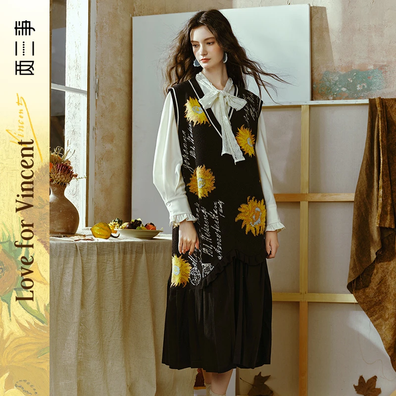 两三事梵高文艺葵影舞动2024冬季新款向日葵压褶裙摆背心裙连衣裙