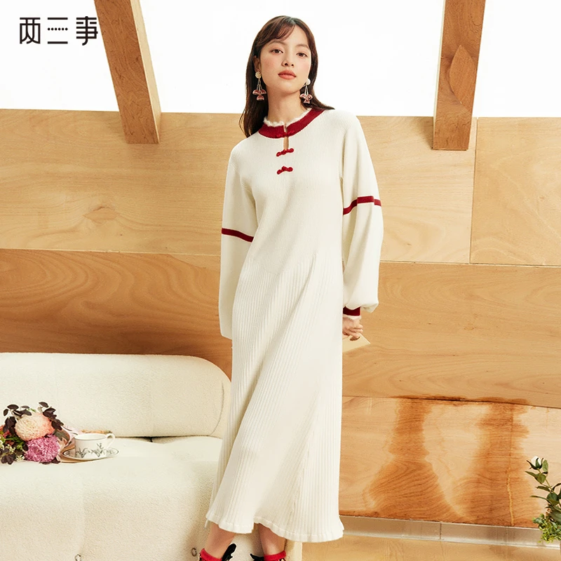【黄蓉推荐】两三事芳华灼灼拼色盘扣灯笼袖针织连衣裙