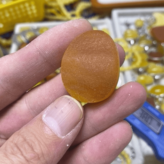 蜜蜡裸石未镶嵌吊坠