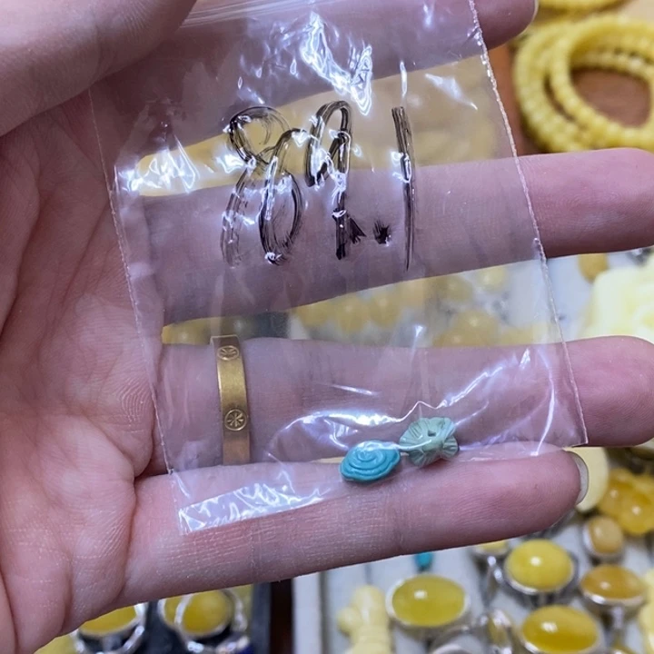 蜜蜡裸石未镶嵌吊坠