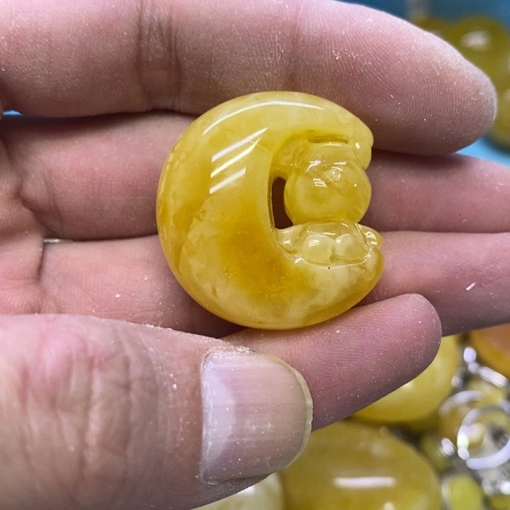 蜜蜡裸石未镶嵌吊坠