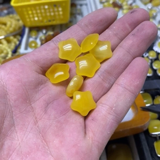 蜜蜡裸石未镶嵌多样性发货2个