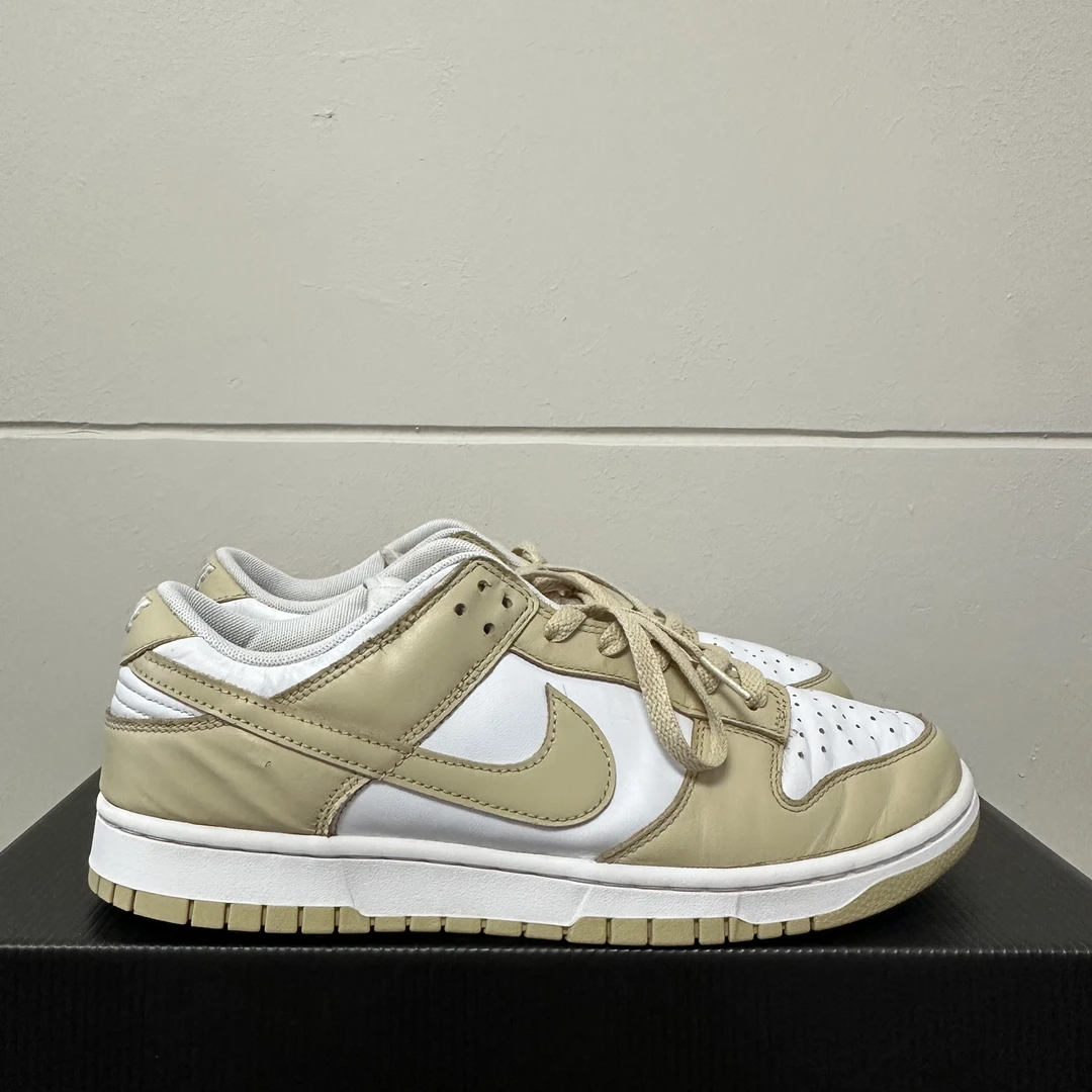 Nike dunk米白黄/44码/95新/无原盒/DV0833-100