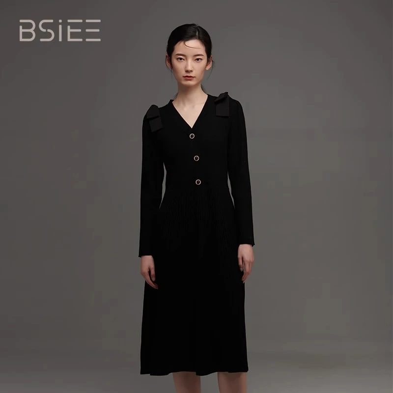 BSIEE/本涩蝴蝶结连衣裙女复古优雅冬季热销新品专柜同款气质长裙