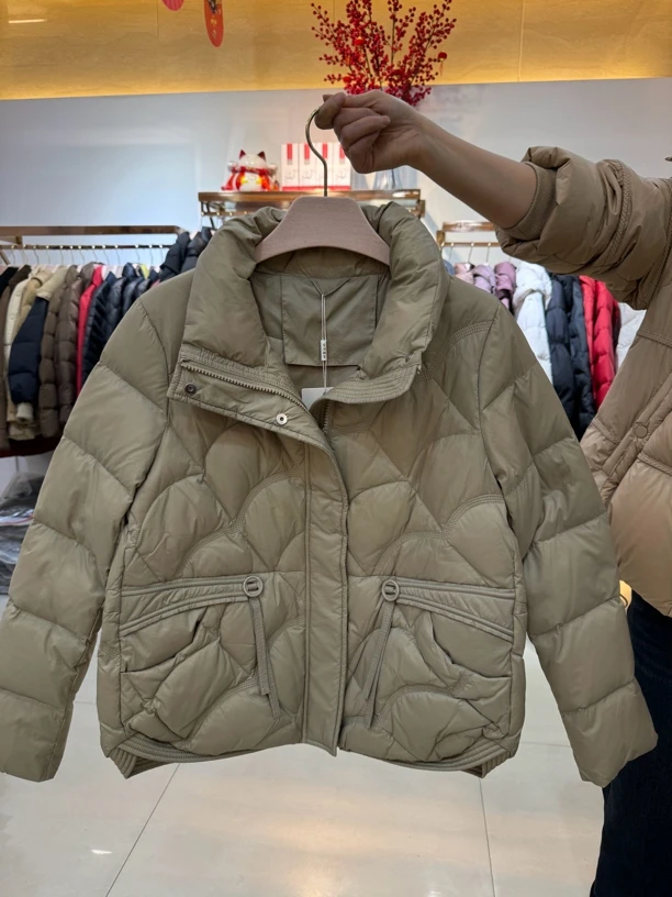 2024新款时尚立领短款显瘦加厚保暖冬季外套