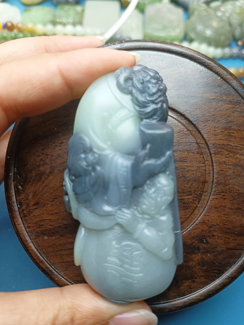 新疆和田玉且末青花山料钟馗手把