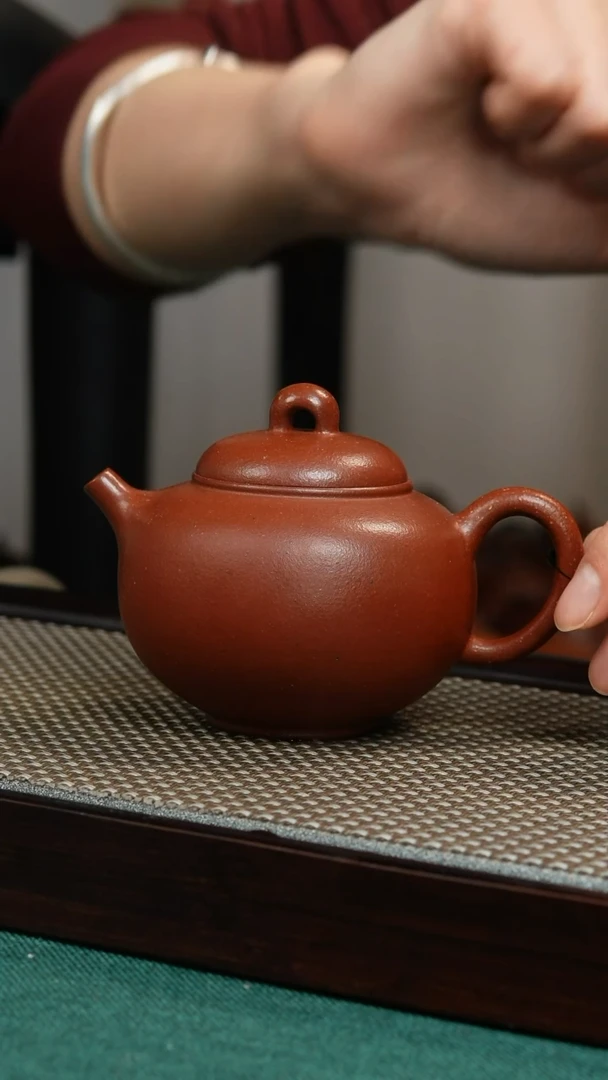 【闪购商品】紫砂茶壶S1864红降弓珠