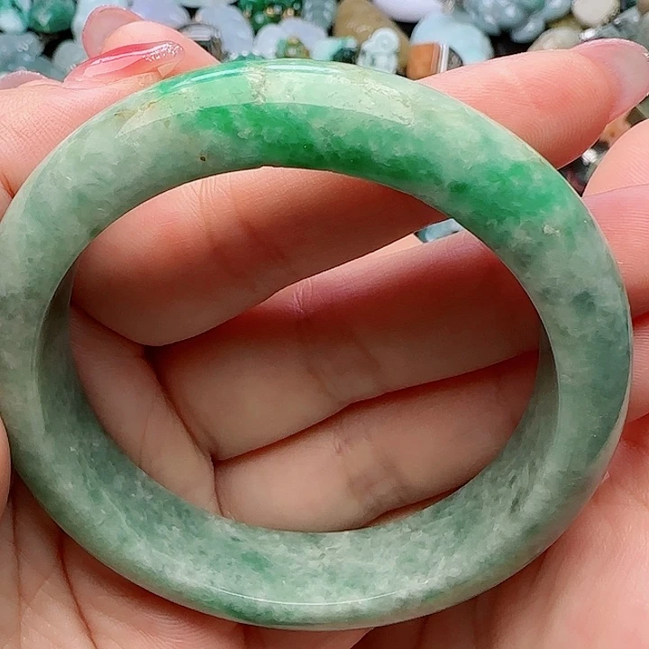 翡翠手镯未镶嵌天然A货42