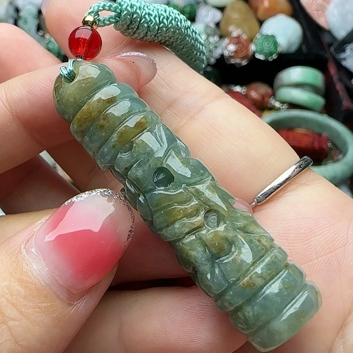 翡翠颈饰未镶嵌天然A货83
