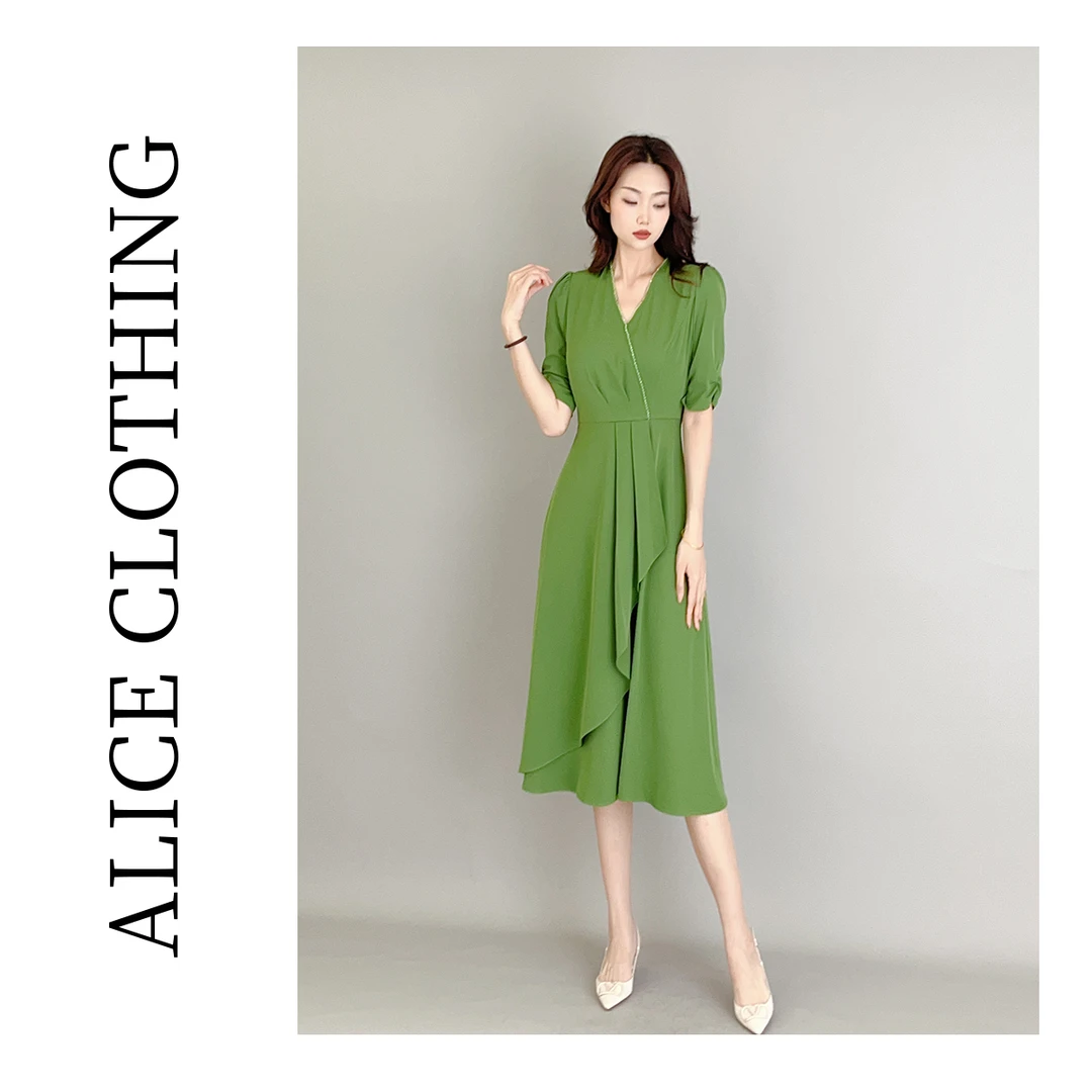 1【ALICE “青草凉凉”连衣裙】优雅剪裁 烫钻闪耀 S2137683W