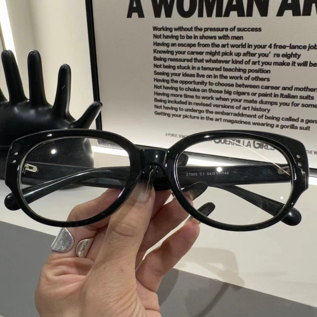 Lyndsey·  猫眼 黑框素颜 眼镜 自留款