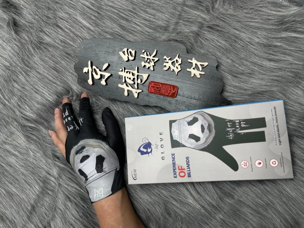 BTF手套 熊猫手套 左手戴 漏指手套