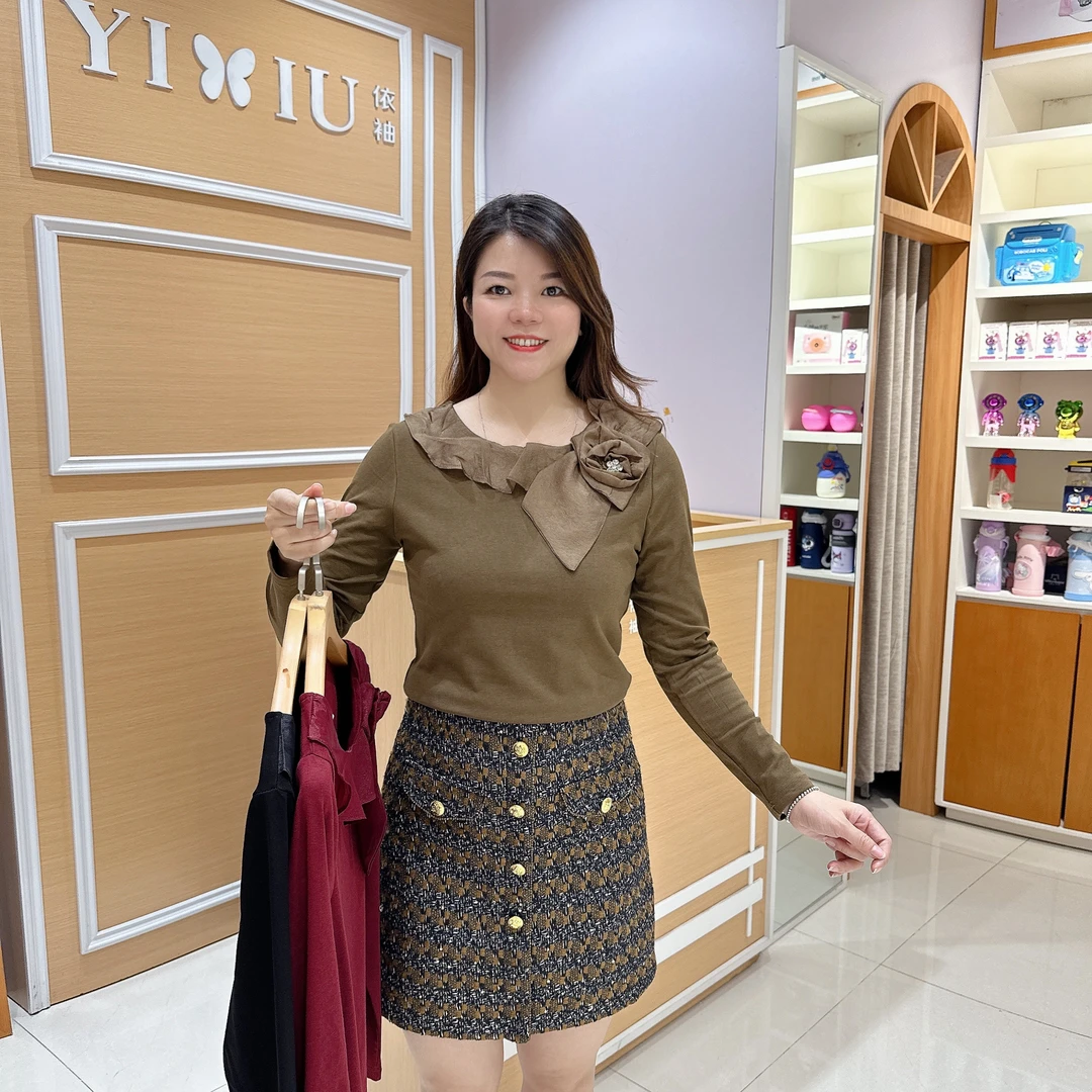 女士时尚气质上衣 5-916秋冬薄绒修身显瘦淑女长袖棉T恤/长58厘米