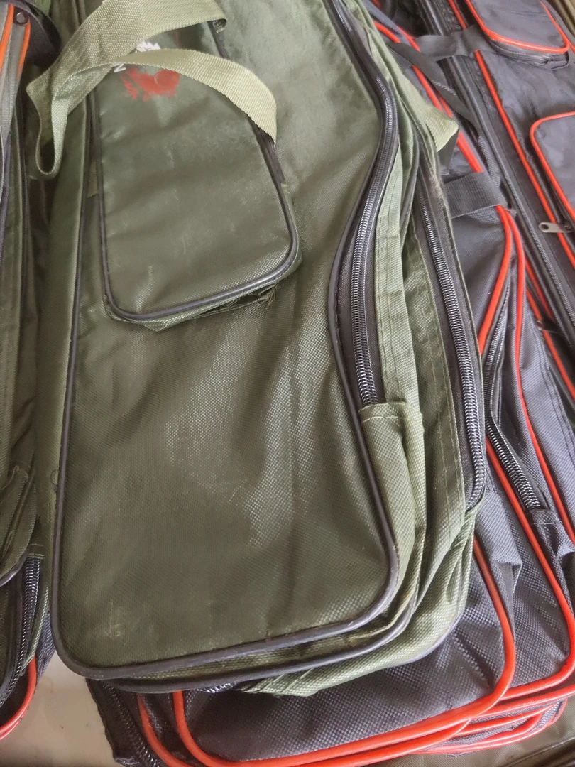 微瑕130厘米肚包4层竿包颜色随机渔具包