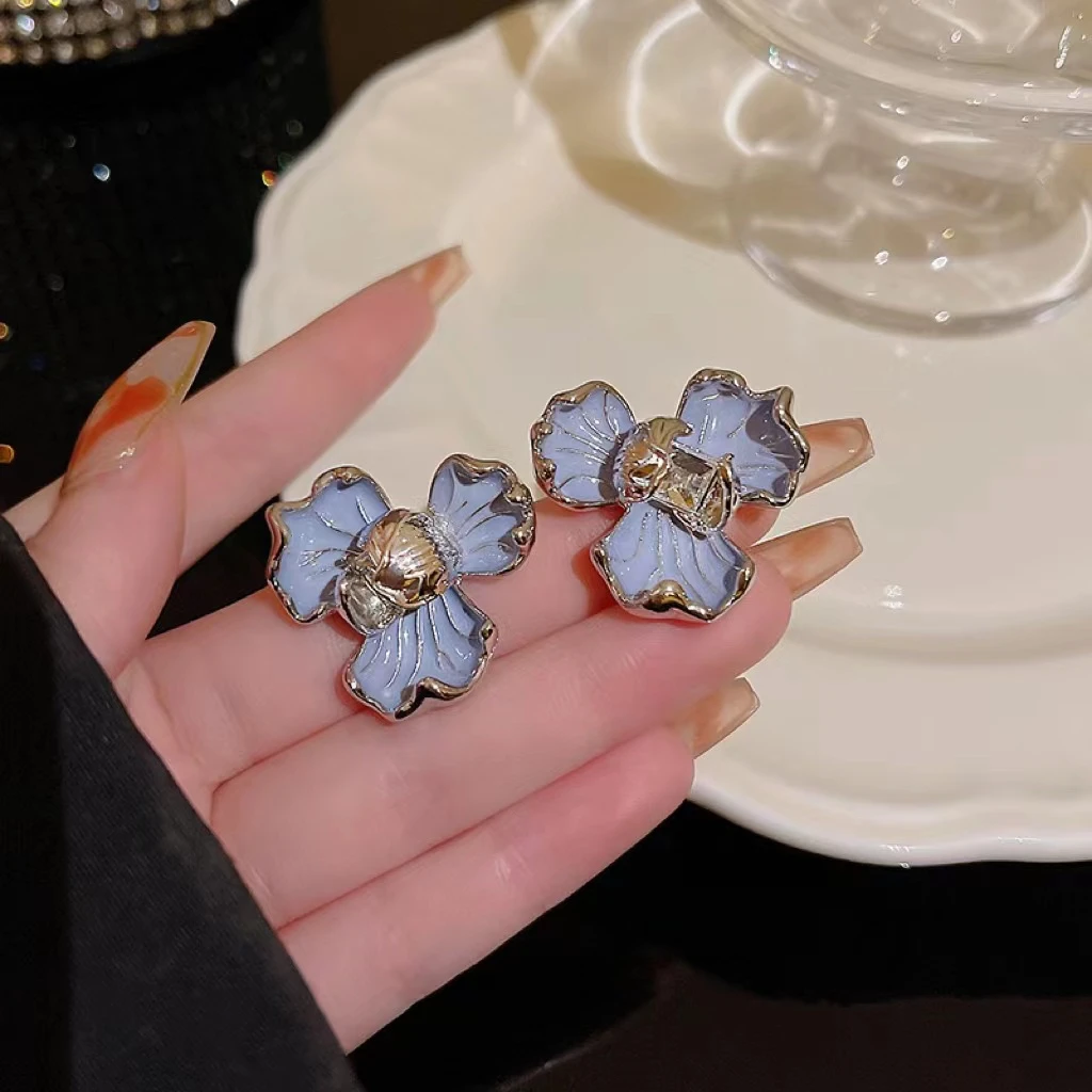 铜合金耳饰 【蓝鸢尾】高级感法式复古花朵耳钉ins风耳环 A031