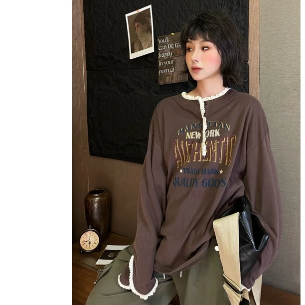 HY1987秋冬韩版潮流时尚宽松蕾丝边拼接特色T恤百搭休闲长袖套头