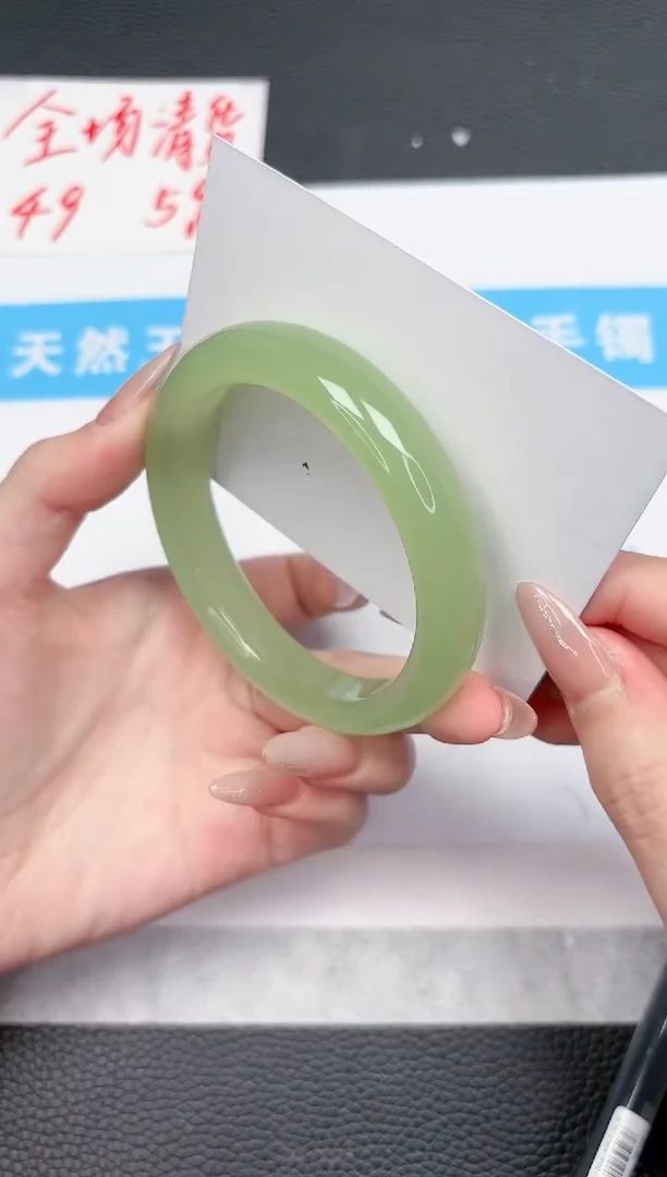 【闪购商品】石英质玉手镯未镶嵌137-59.6