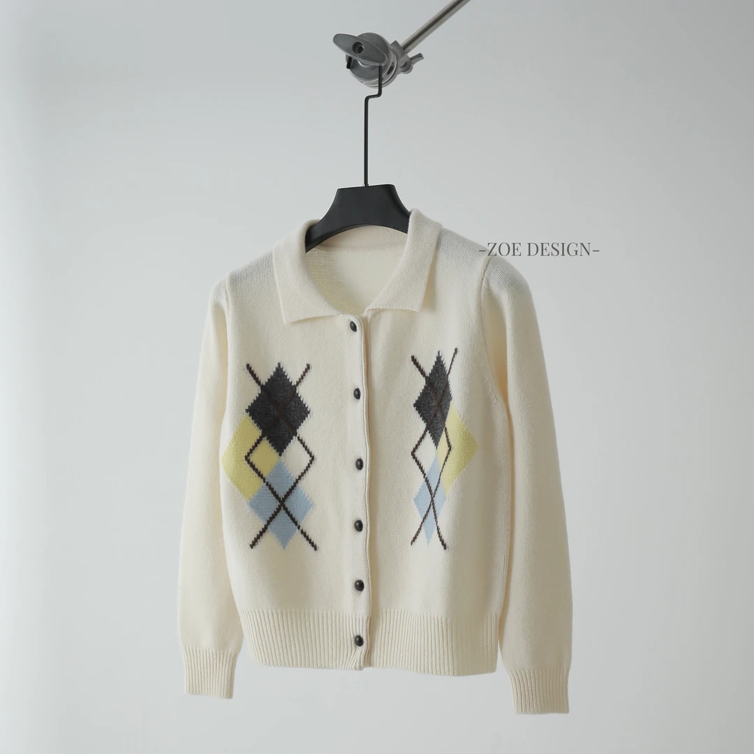 Zoe studio 秋冬韩版100绵羊毛菱格纹翻领上衣毛衣开衫