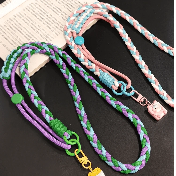手机挂绳长款斜挎可肩背卡通吊坠可调节三股编织绳户外防丢挂件女