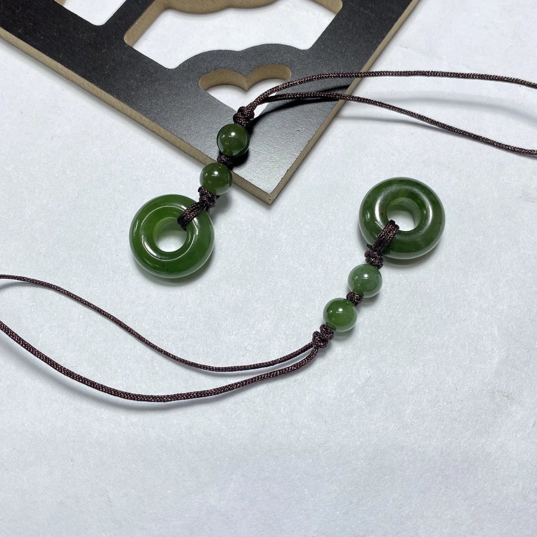 碧玉圆形小挂件不备注多样性发一件