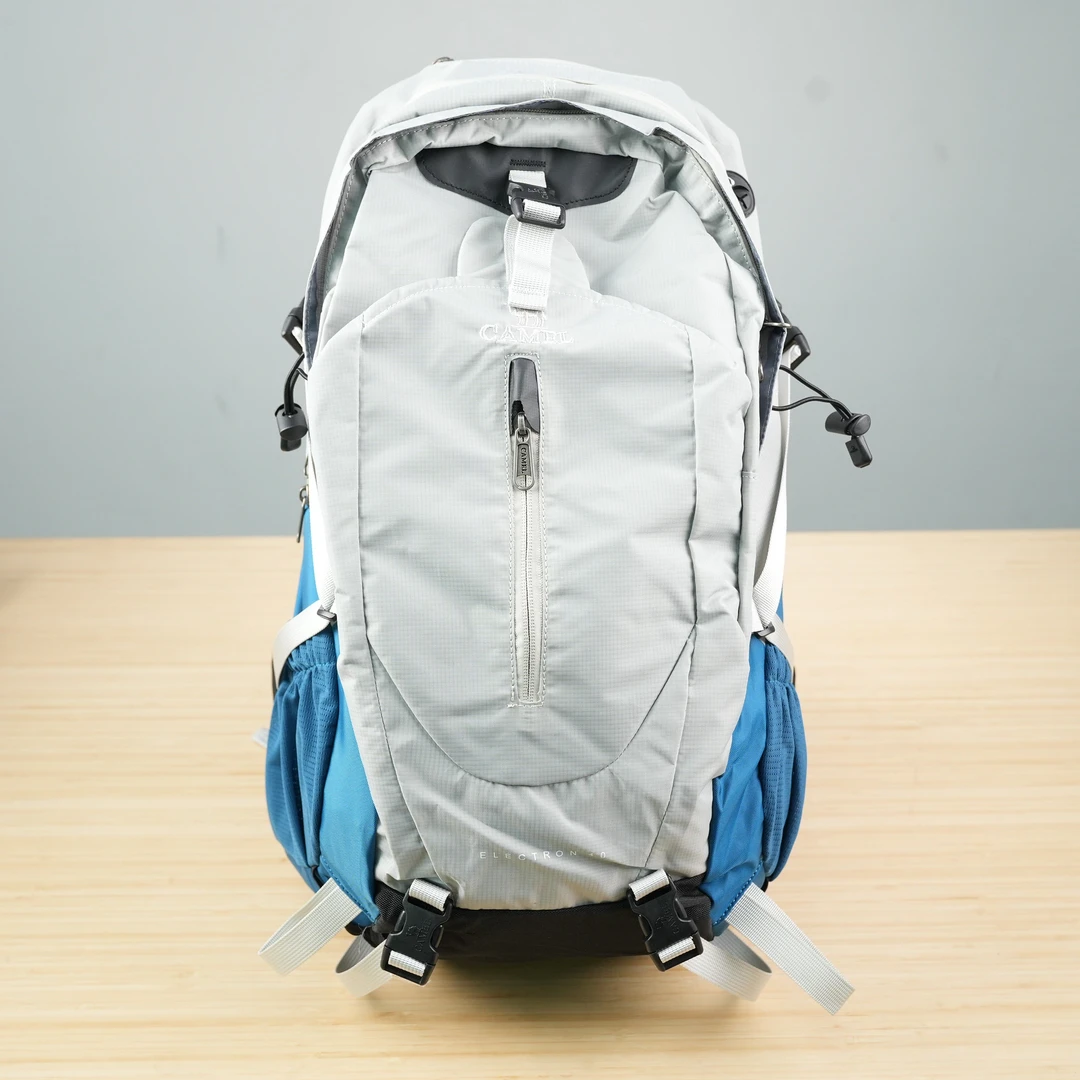 准新品  准新品骆驼登山包户外旅游爬山露营运动双肩包登山包