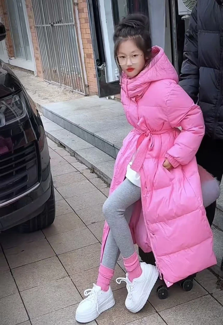 女童冬季羽绒服新款韩版女孩短款连帽儿童中大童洋气白鸭绒外套潮