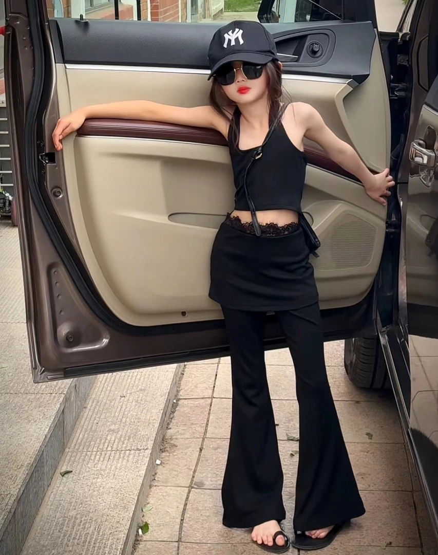 2024夏辣妹女童挂脖漏高腰拼接蕾丝喇叭长裤休闲裤流行炸街两件套