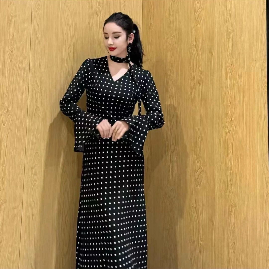 【新疆包邮】女装连衣裙显瘦气质长袖时尚收腰修身秋冬网红百搭今年