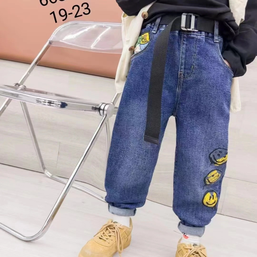 男童蓝色哈伦牛仔裤 新款时尚 拼接烫印卡通笑脸儿童加绒裤子童装