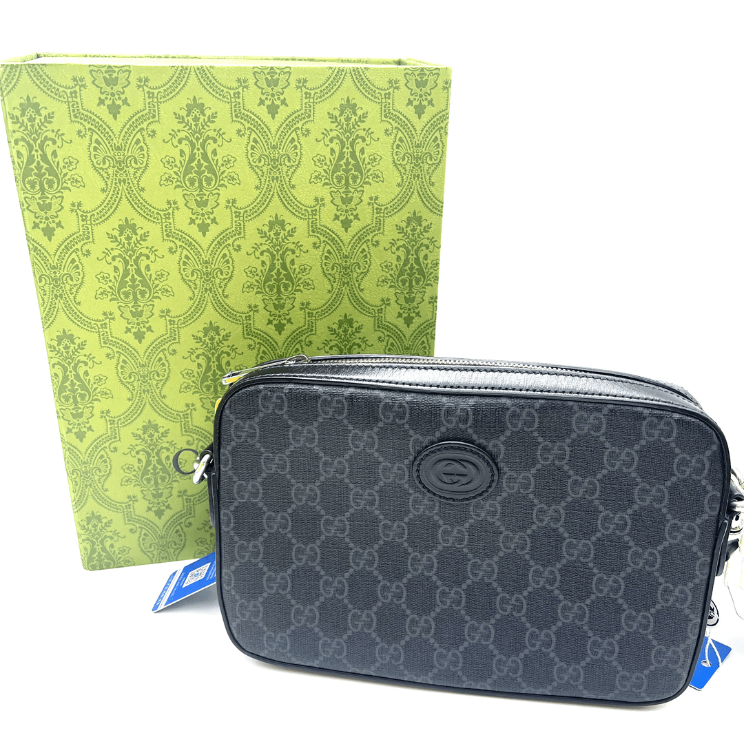 95新 GUCCI/古驰 老花相机包/L302/赠钥匙扣