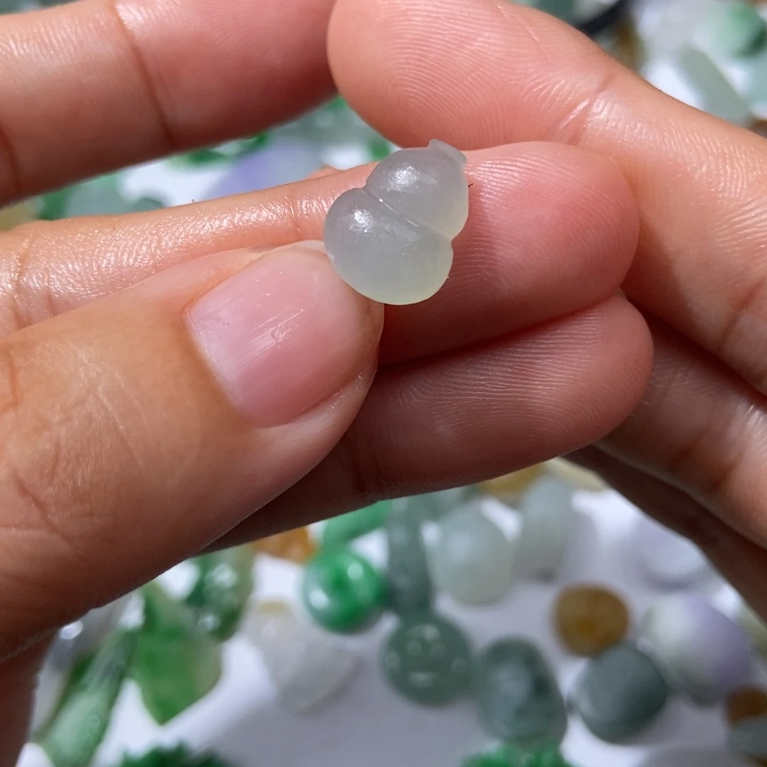 定制翡翠未镶嵌毛
