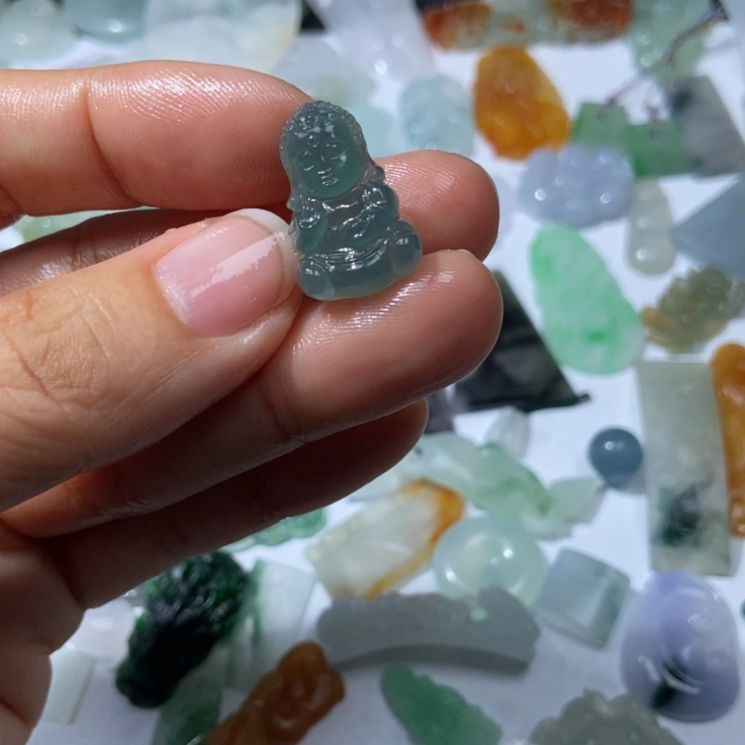 定制翡翠未镶嵌翡翠
