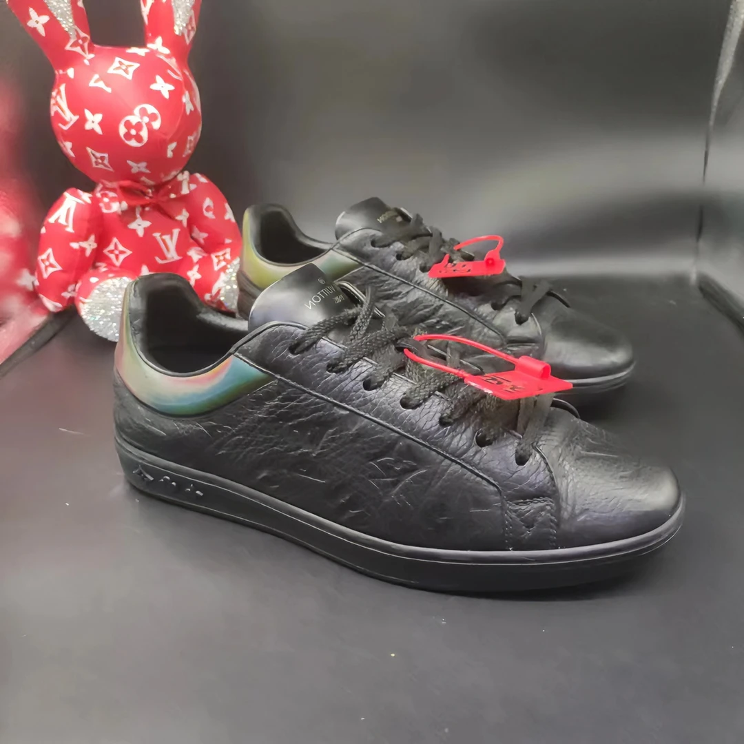 【二奢特惠】LouisVuitton/路易威登 39.5 黑色印花荔枝纹休闲板鞋