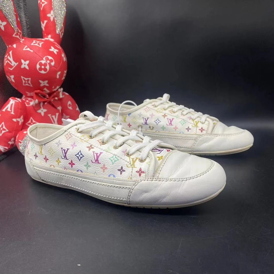 【二奢特惠】LV/路易威登 男士时尚白色彩虹印花系带百搭潮流板鞋38