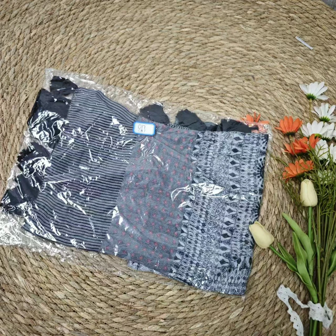 品牌剪标  017款图案拼接休闲百搭围巾